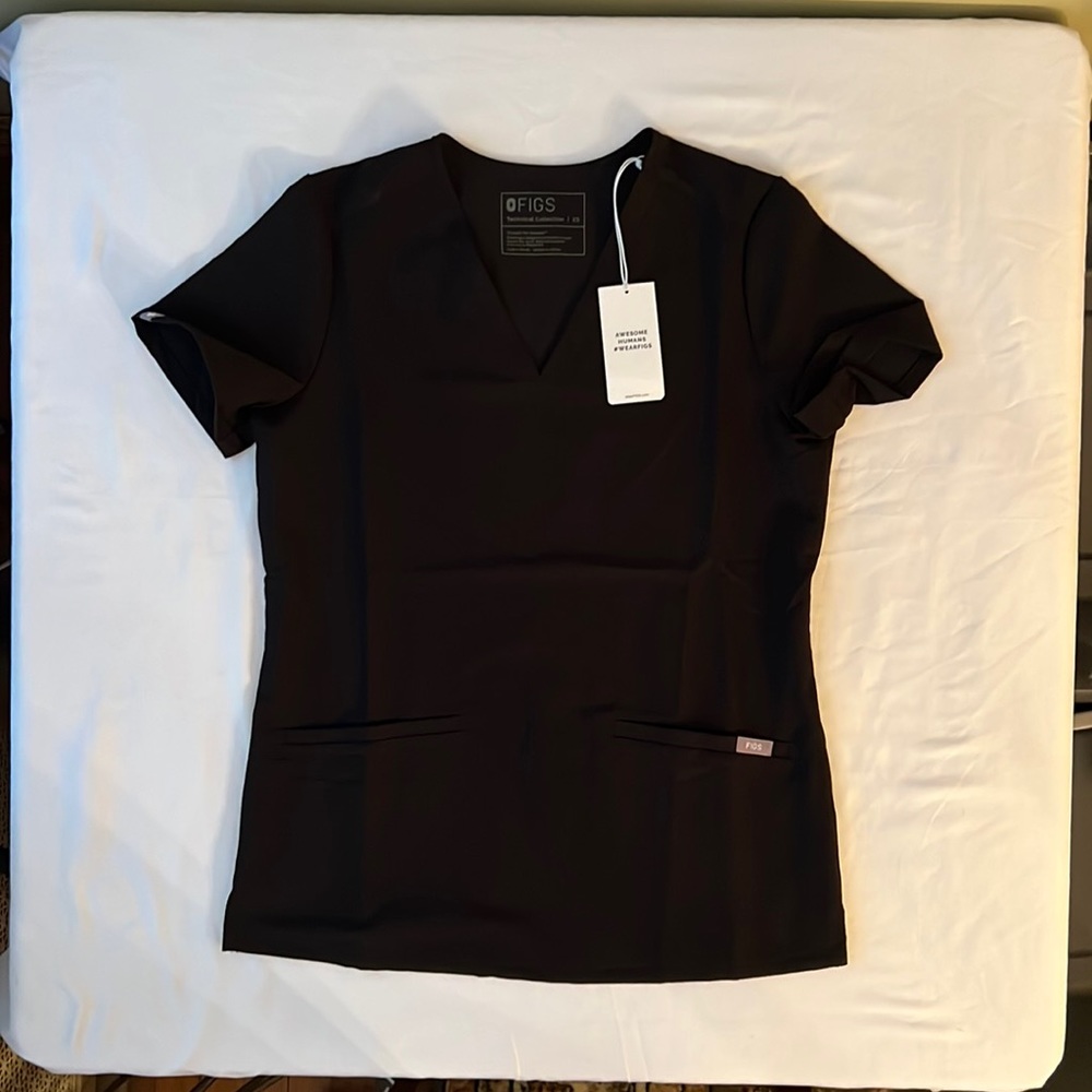 Figs, women’s technical collection, size XS, black color, two pockets